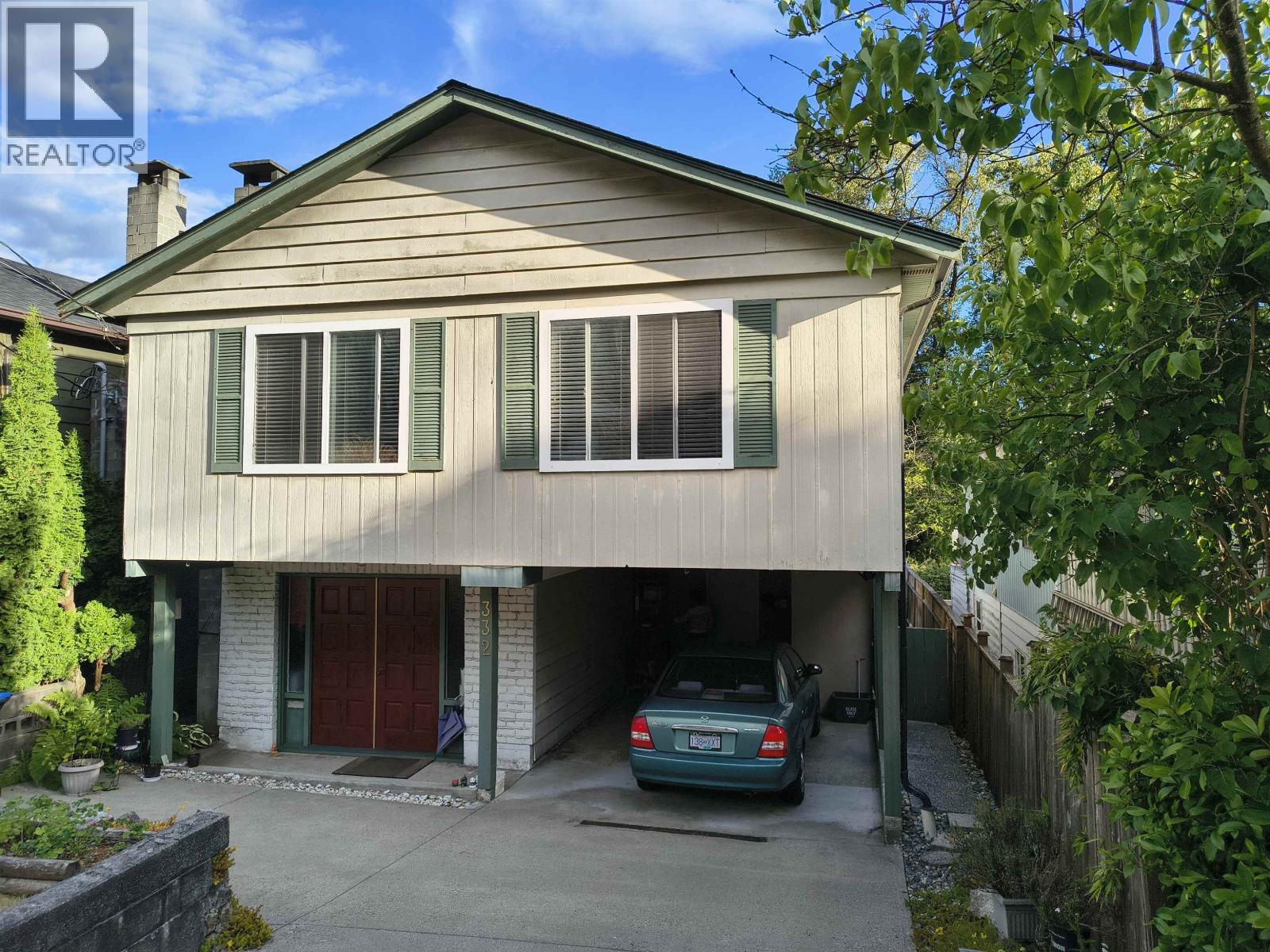 332 AVALON DRIVE, Port Moody, British Columbia