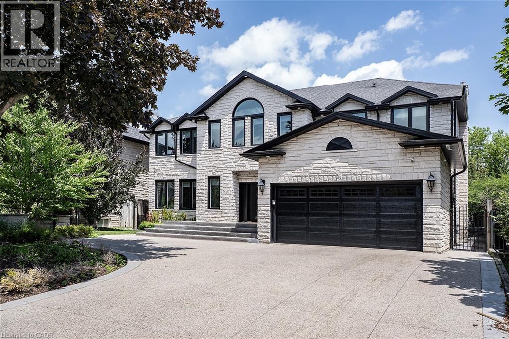 27 Elodia Court, Hamilton, Ontario  L9C 7R2 - Photo 2 - 40844617