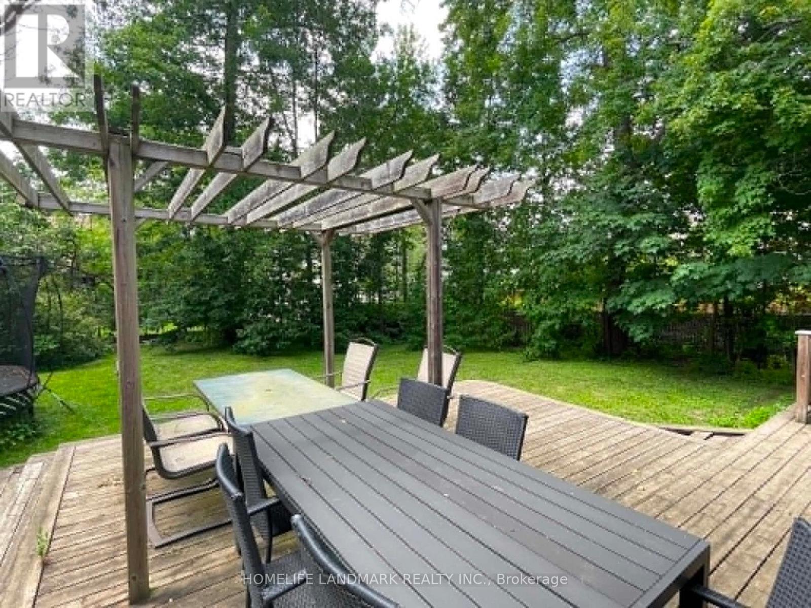 75 Cumberland Drive, Mississauga, Ontario  L5G 3N1 - Photo 5 - W13516576