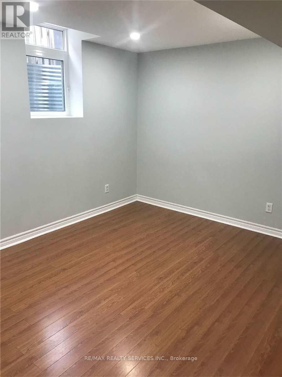 Bsmt - 98 Nuffield Street, Brampton, Ontario L6S 5T5 - Photo 10 - W13516614