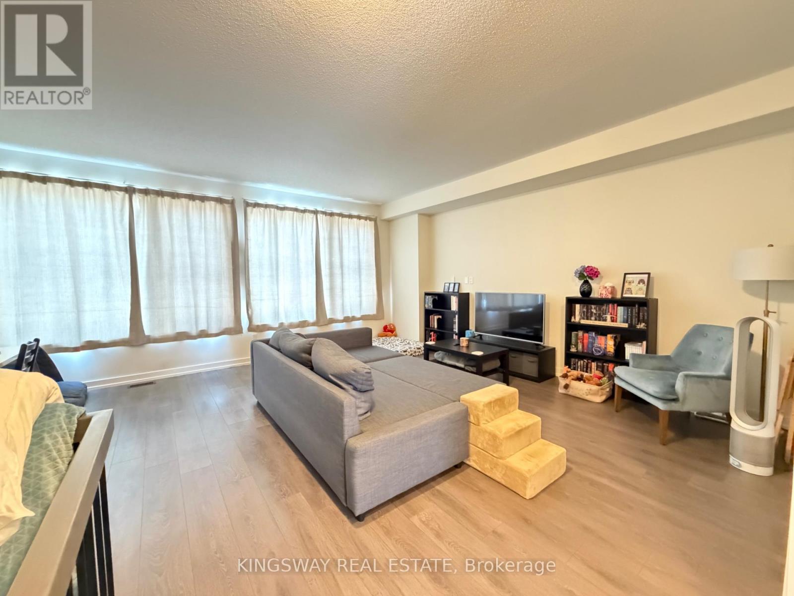 183 Fowley Drive, Oakville, Ontario  L6H 0P3 - Photo 9 - W13513850