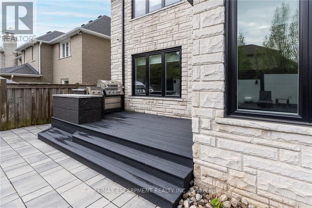 27 Elodia Court, Hamilton, Ontario  L9C 7R2 - Photo 44 - X13516586
