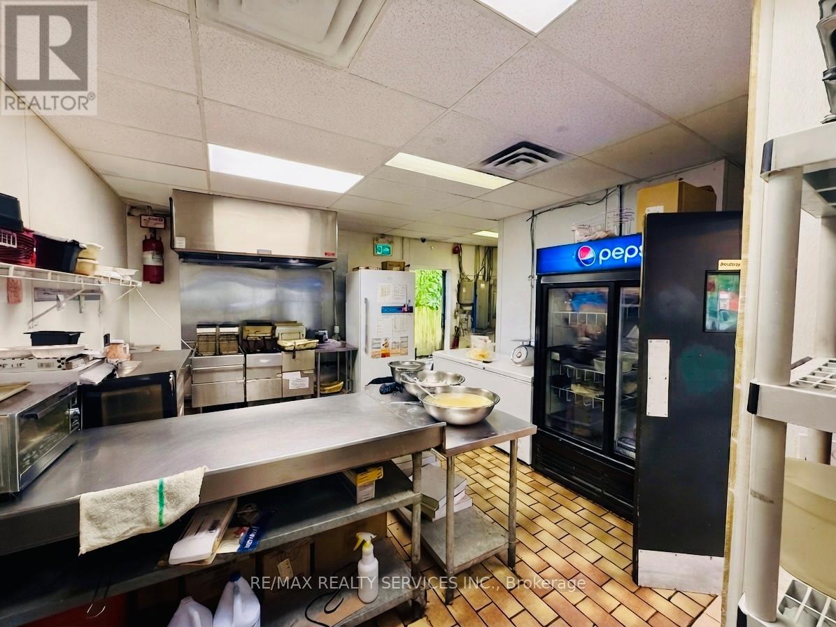 161 Clarke Road, London East, Ontario  N5W 5Y7 - Photo 12 - X13516604