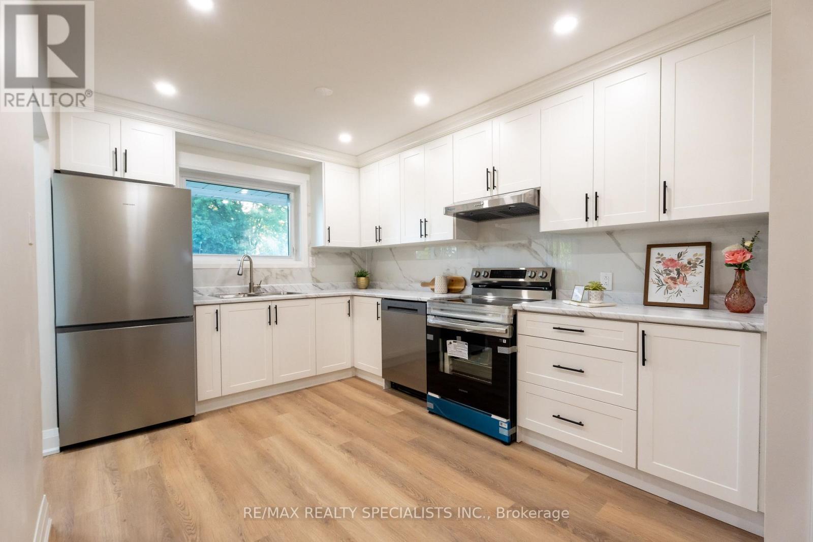 159 Bartley Bull Parkway, Brampton, Ontario  L6W 2K1 - Photo 7 - W13514310