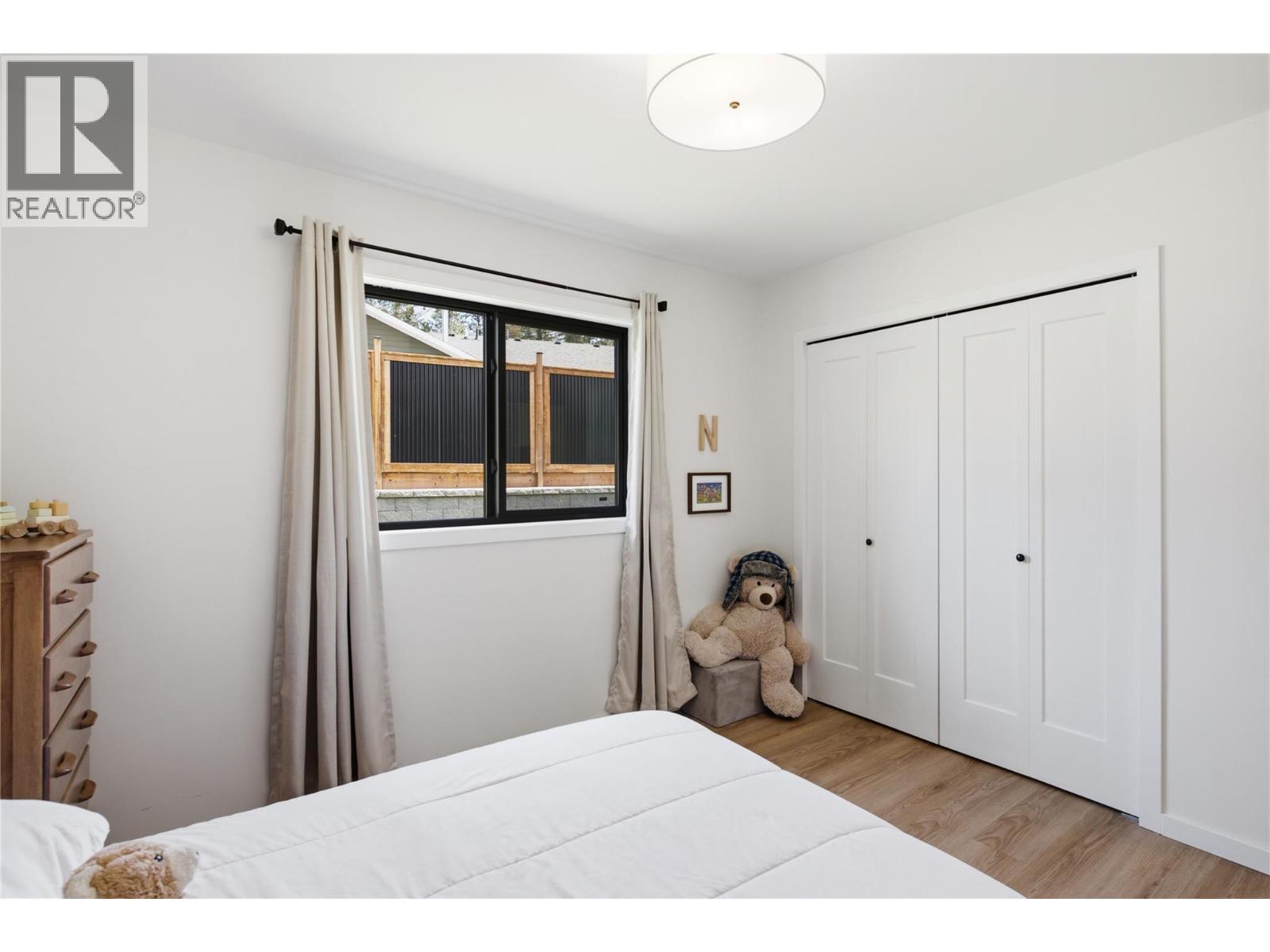 7111 Dunwaters Road, Kelowna, British Columbia  V1W 3W6 - Photo 35 - 10393270