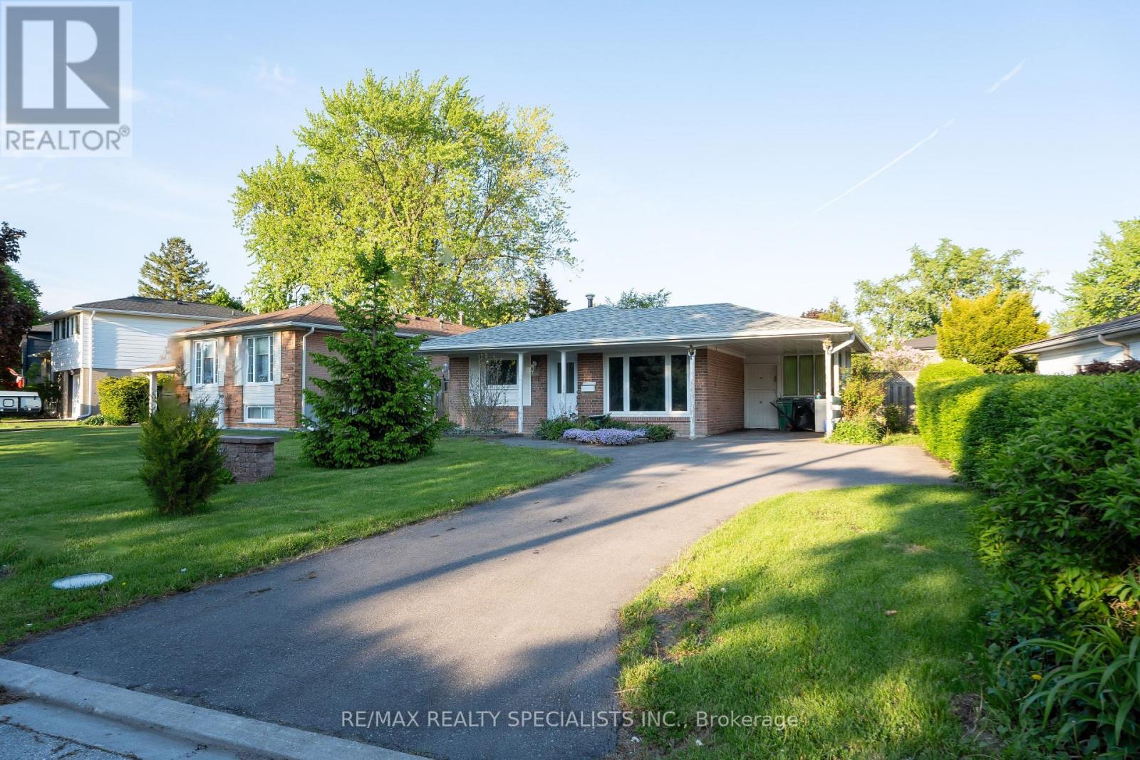 159 Bartley Bull Parkway, Brampton, Ontario  L6W 2K1 - Photo 3 - W13514310