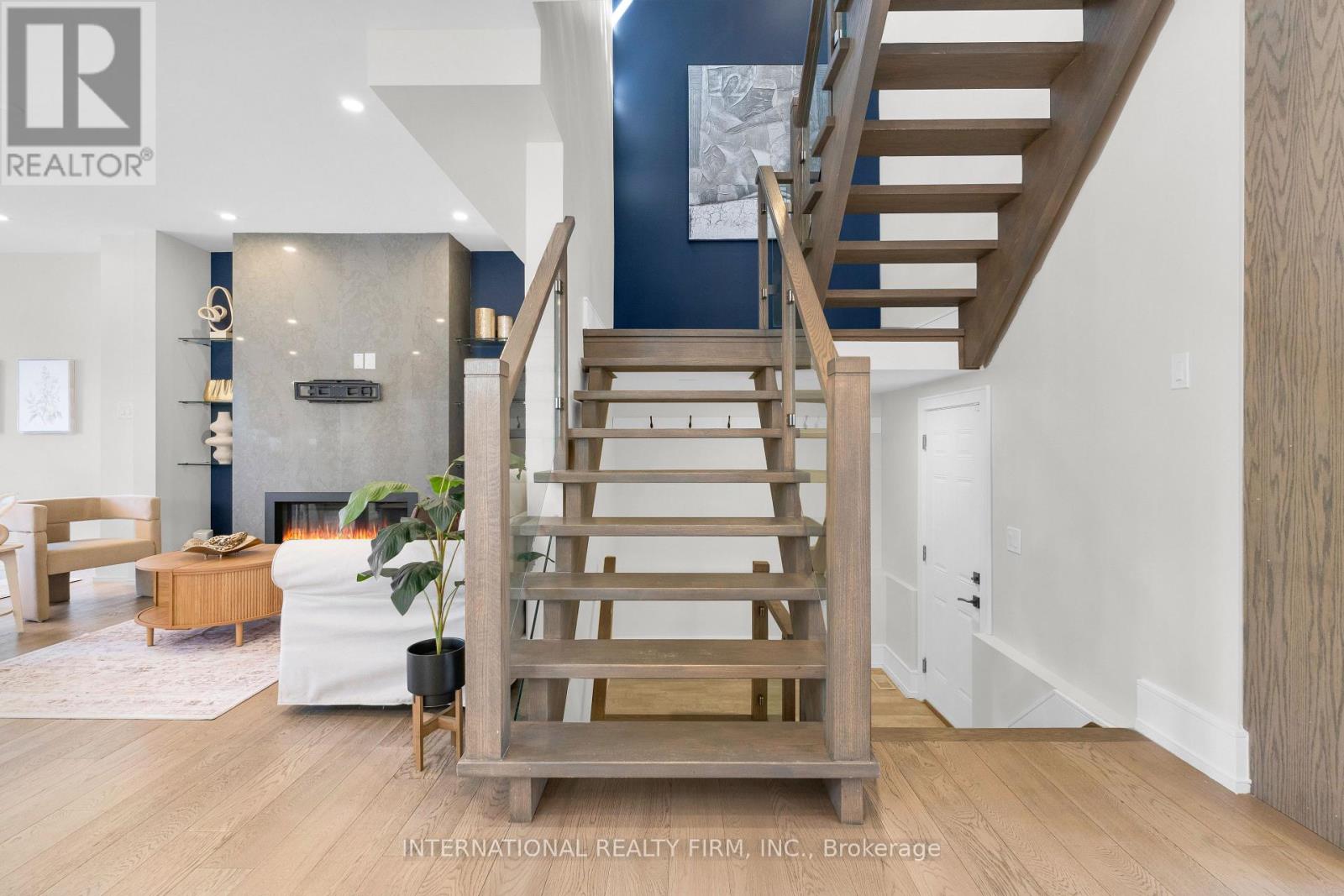 46 Sunnypoint Crescent, Toronto, Ontario  M1M 1B9 - Photo 20 - E13516650