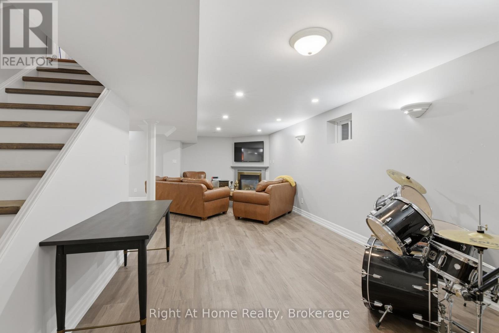 57 Lauchlin Crescent, Halton Hills, Ontario  L7G 5R5 - Photo 31 - W13516334