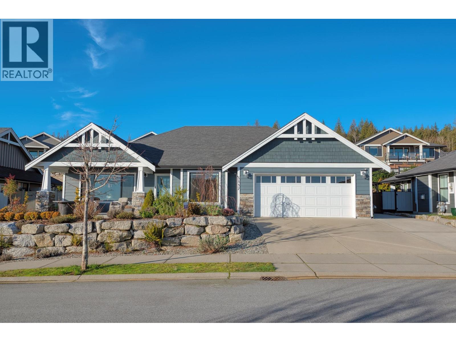 5537 PEREGRINE CRESCENT, sechelt, British Columbia