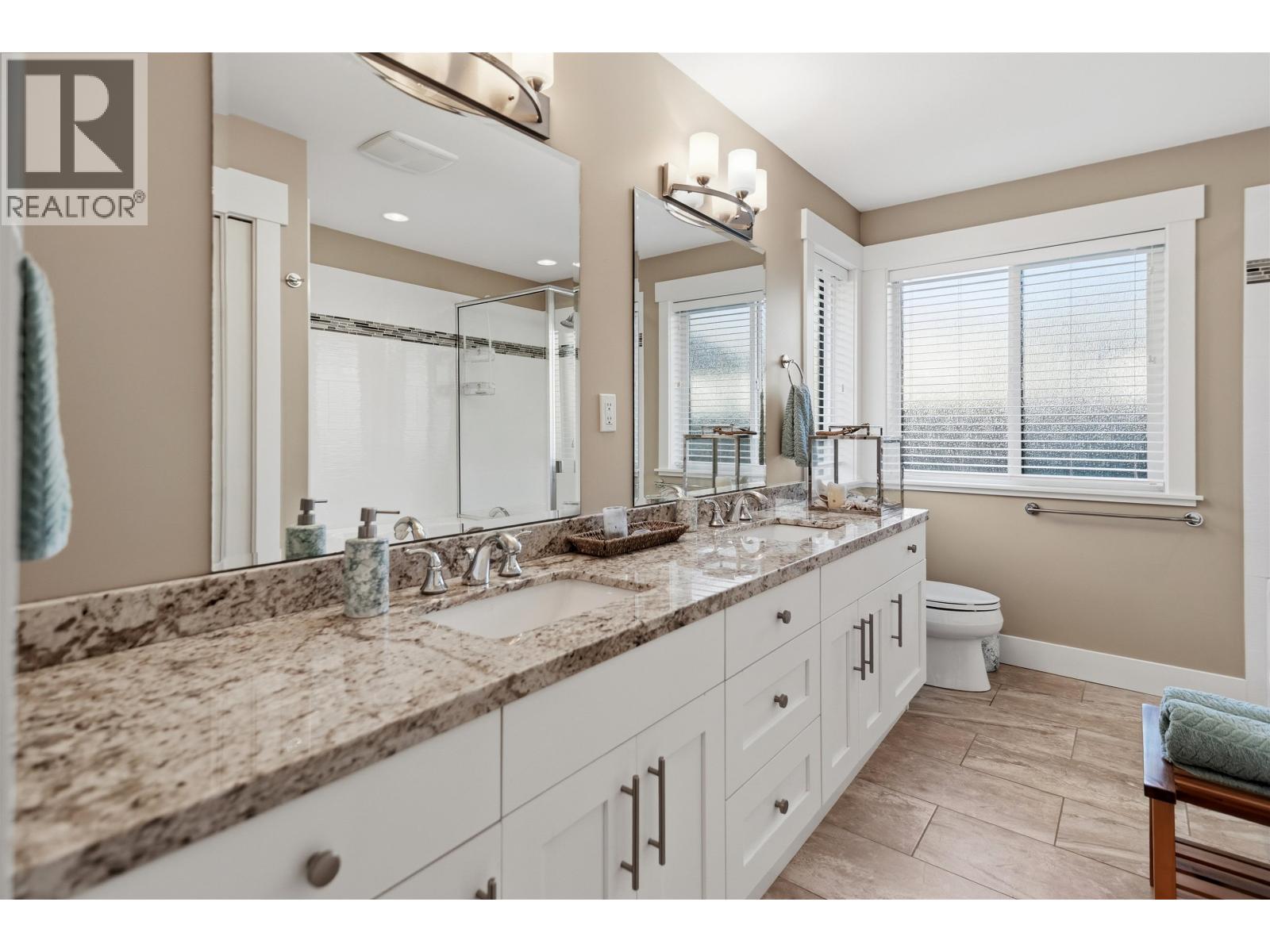 5537 Peregrine Crescent, Sechelt, British Columbia  V7Z 0V5 - Photo 27 - R3142270