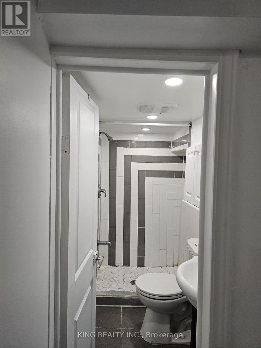526 Grove Street E, Barrie, Ontario  L4M 5Z2 - Photo 20 - S13516642