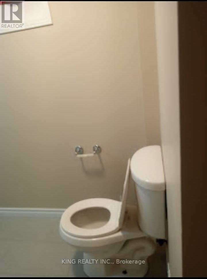 526 Grove Street E, Barrie, Ontario  L4M 5Z2 - Photo 5 - S13516642