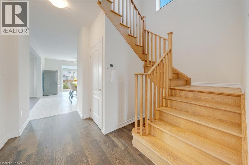 52 Explorer Way, Thorold, Ontario  L2V 0K3 - Photo 6 - 40844878