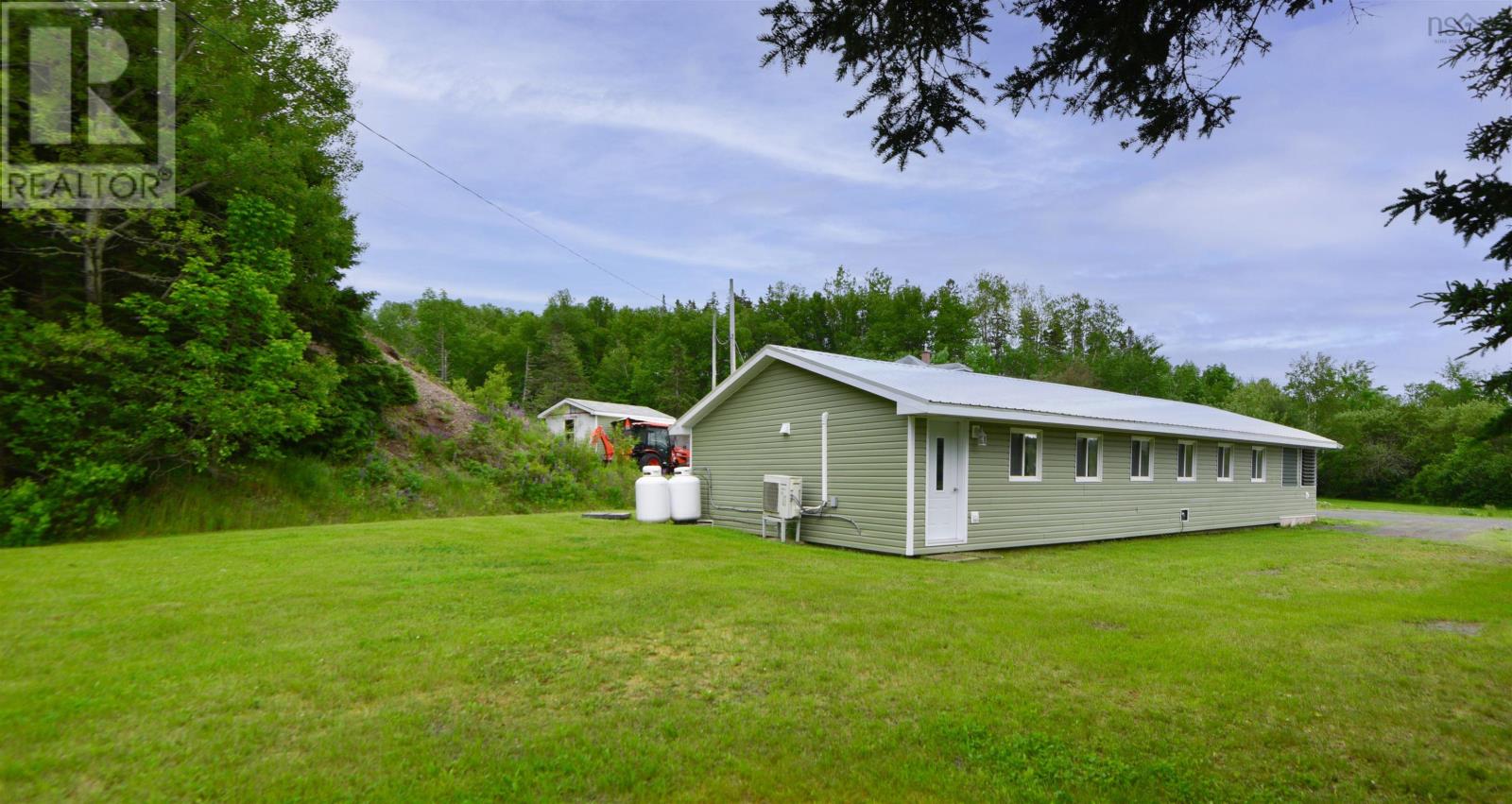 1980 Highway 7, North Lochaber, Nova Scotia  B2G 2L3 - Photo 3 - 202616354