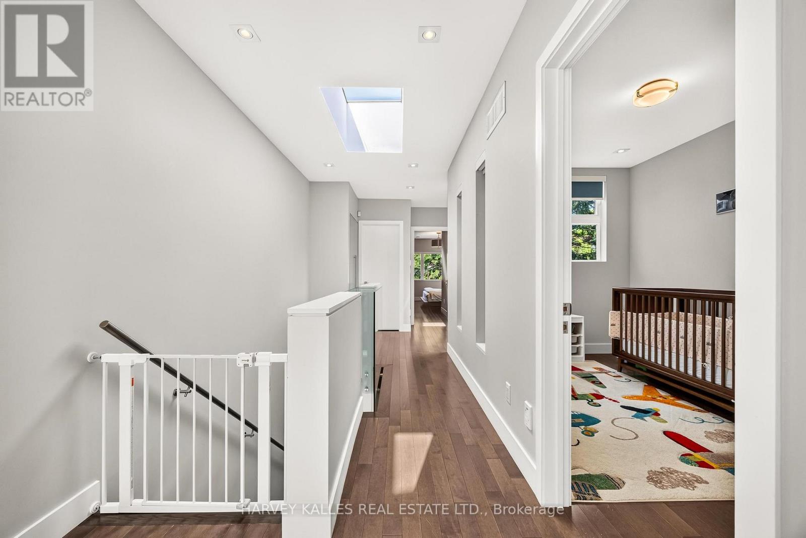 235 Cedarvale Avenue, Toronto, Ontario  M4C 4K3 - Photo 18 - E13511380