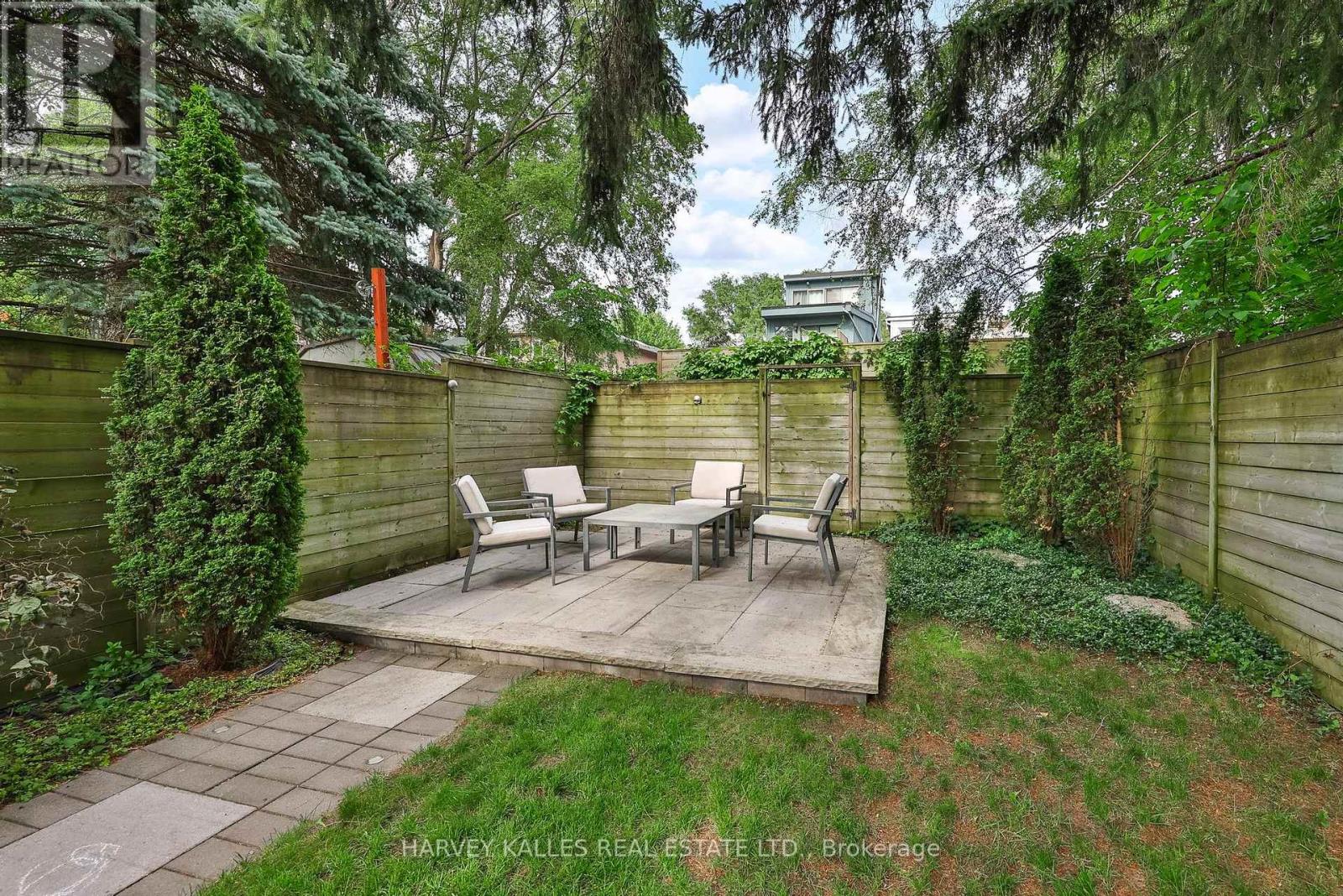 235 Cedarvale Avenue, Toronto, Ontario  M4C 4K3 - Photo 40 - E13511380