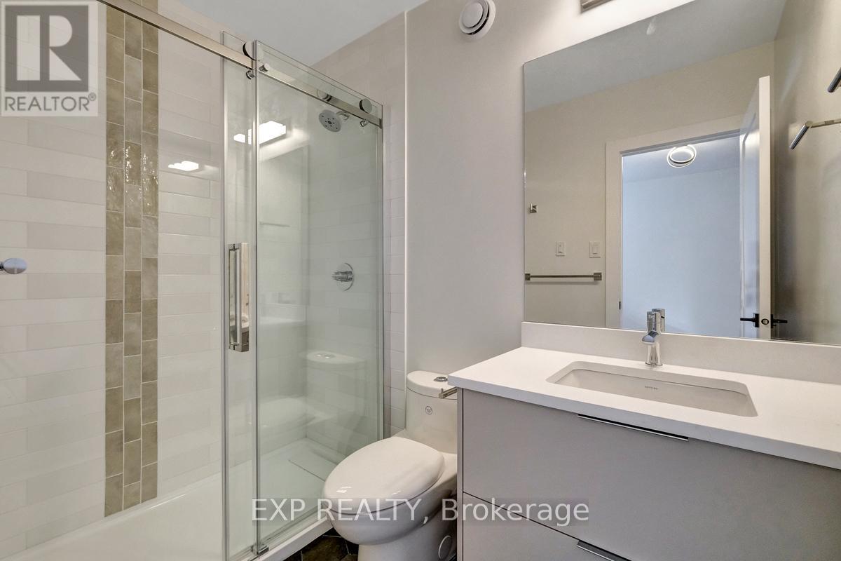 B - 533 Broadhead Avenue, Ottawa, Ontario  K1Z 5R9 - Photo 15 - X13516682