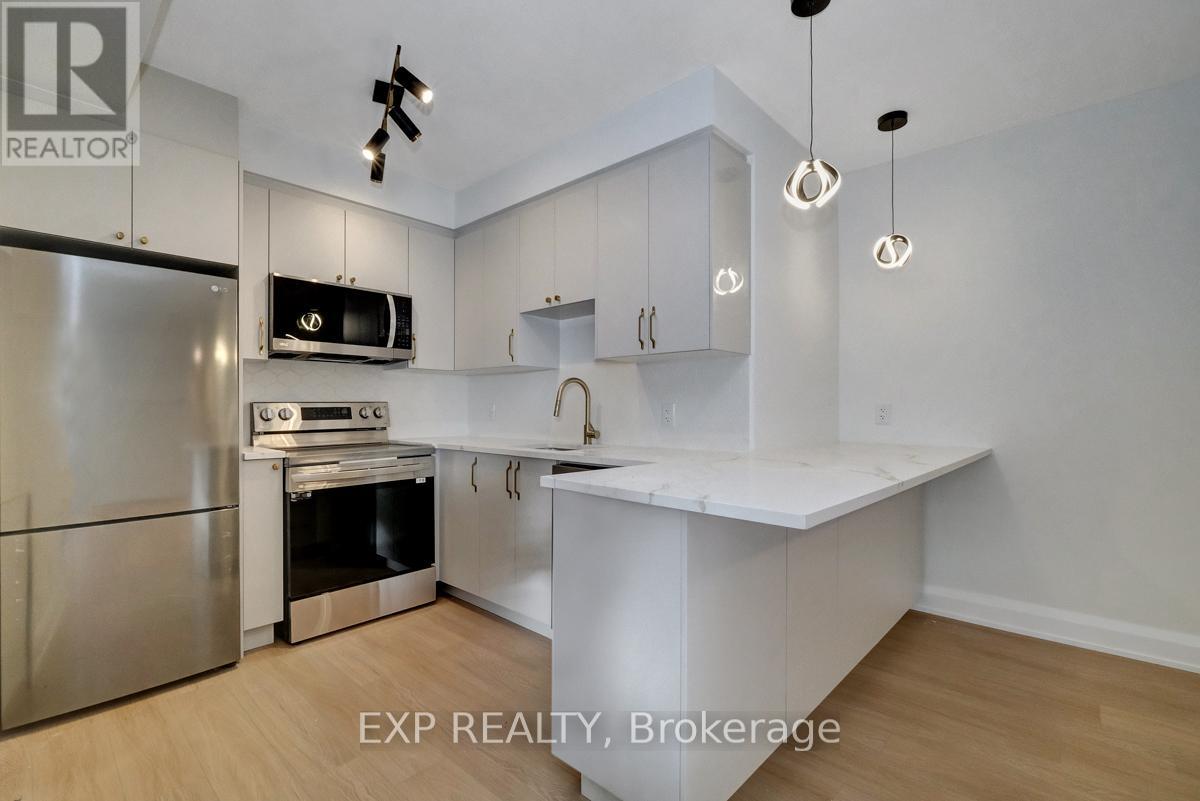 B - 533 Broadhead Avenue, Ottawa, Ontario  K1Z 5R9 - Photo 8 - X13516682