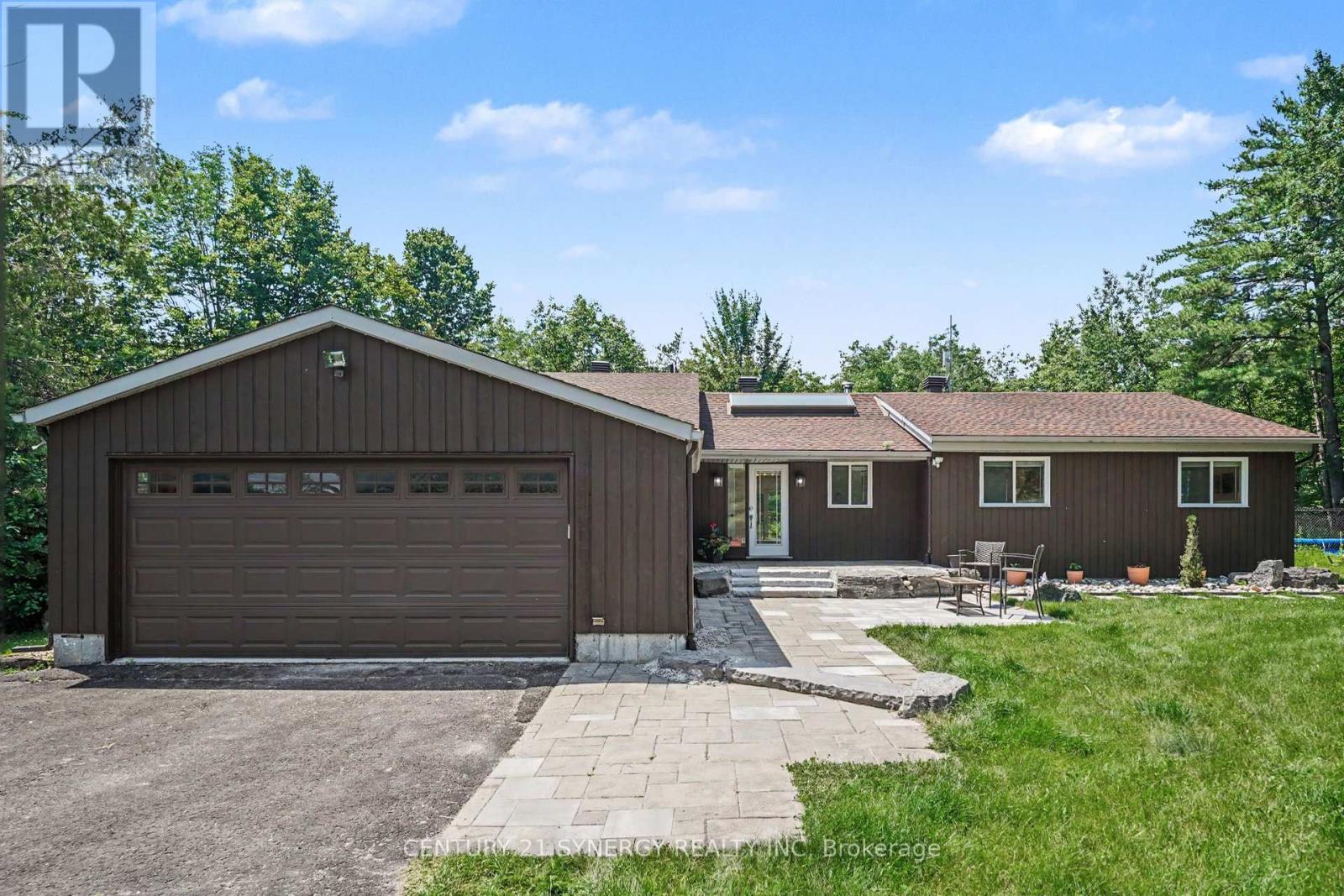 105 IRONWOOD COURT, Ottawa, Ontario