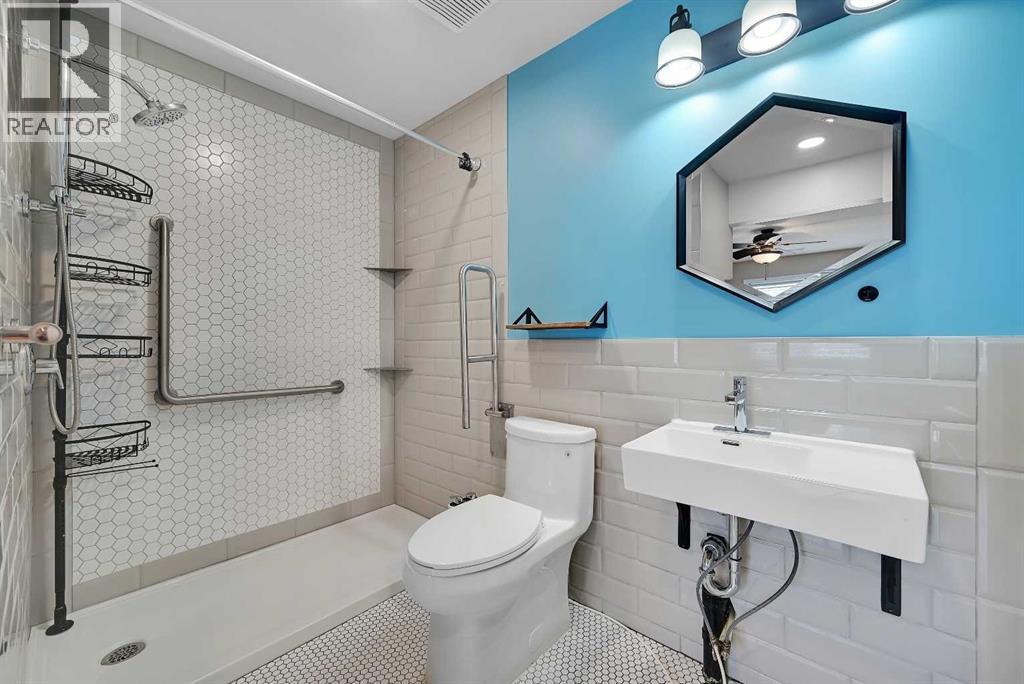 100 Somerside Grove Sw, Calgary, Alberta  T2Y 3V2 - Photo 20 - A2325271