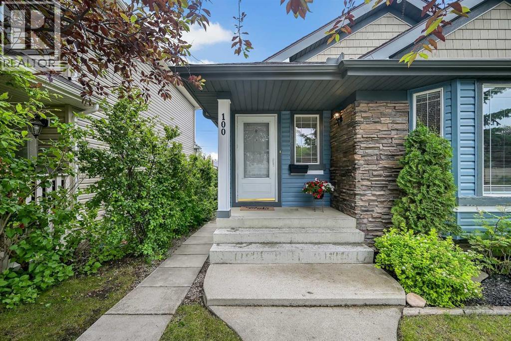 100 Somerside Grove SW, calgary, Alberta