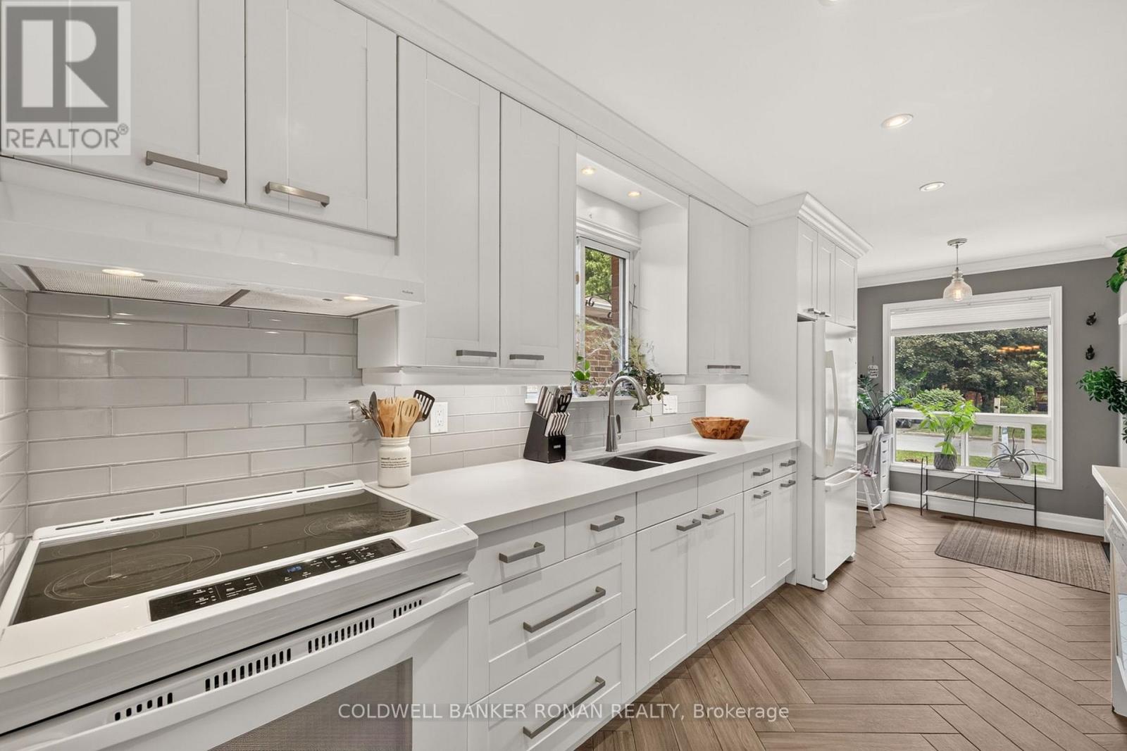 92 Daniele Avenue N, New Tecumseth, Ontario  L0G 1A0 - Photo 6 - N13516702
