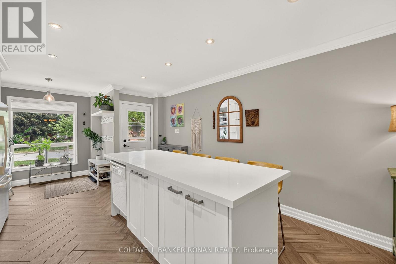 92 Daniele Avenue N, New Tecumseth, Ontario  L0G 1A0 - Photo 7 - N13516702