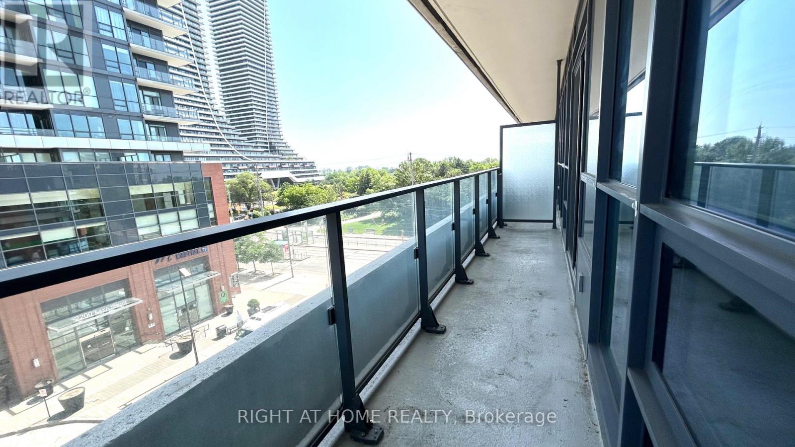 613 - 2212 LAKE SHORE BOULEVARD W, Toronto, Ontario
