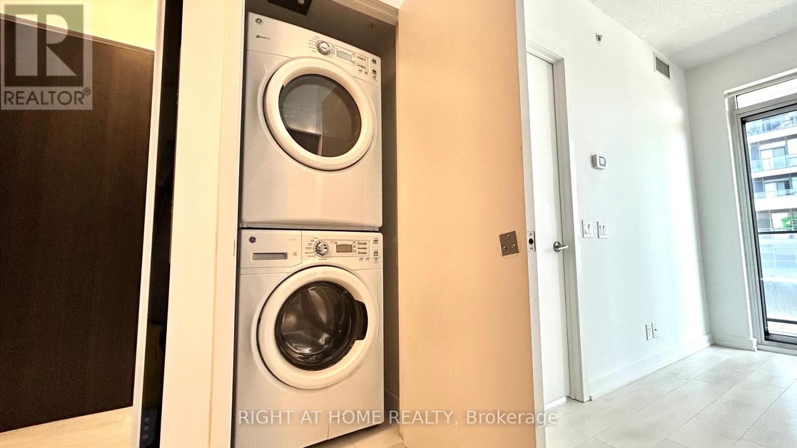 613 - 2212 Lake Shore Boulevard W, Toronto, Ontario  M8V 0C2 - Photo 11 - W13516700