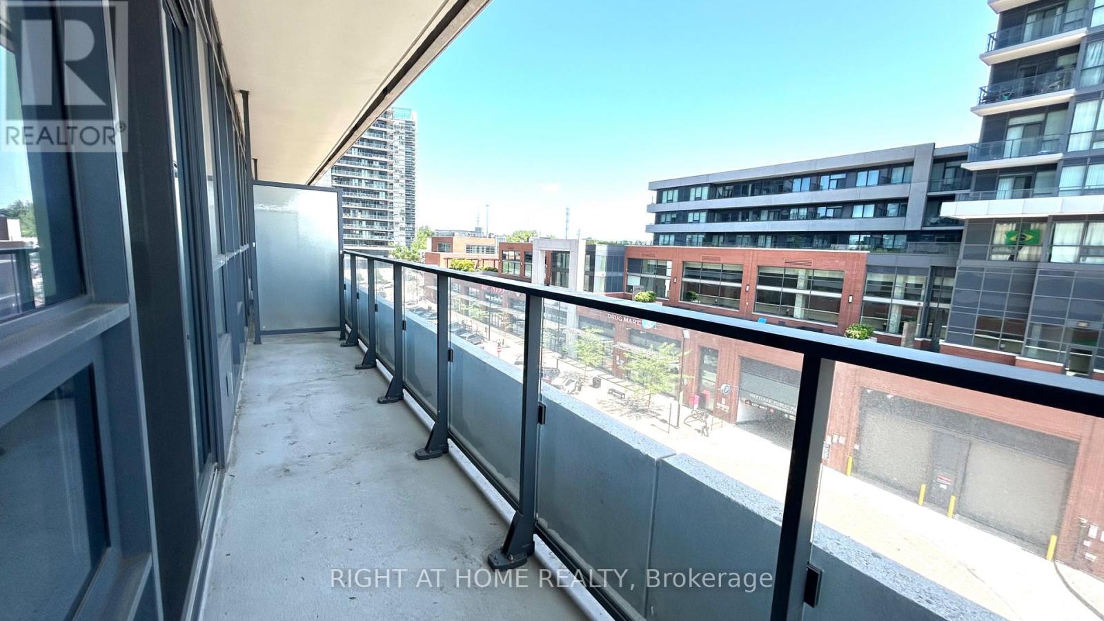 613 - 2212 Lake Shore Boulevard W, Toronto, Ontario  M8V 0C2 - Photo 2 - W13516700