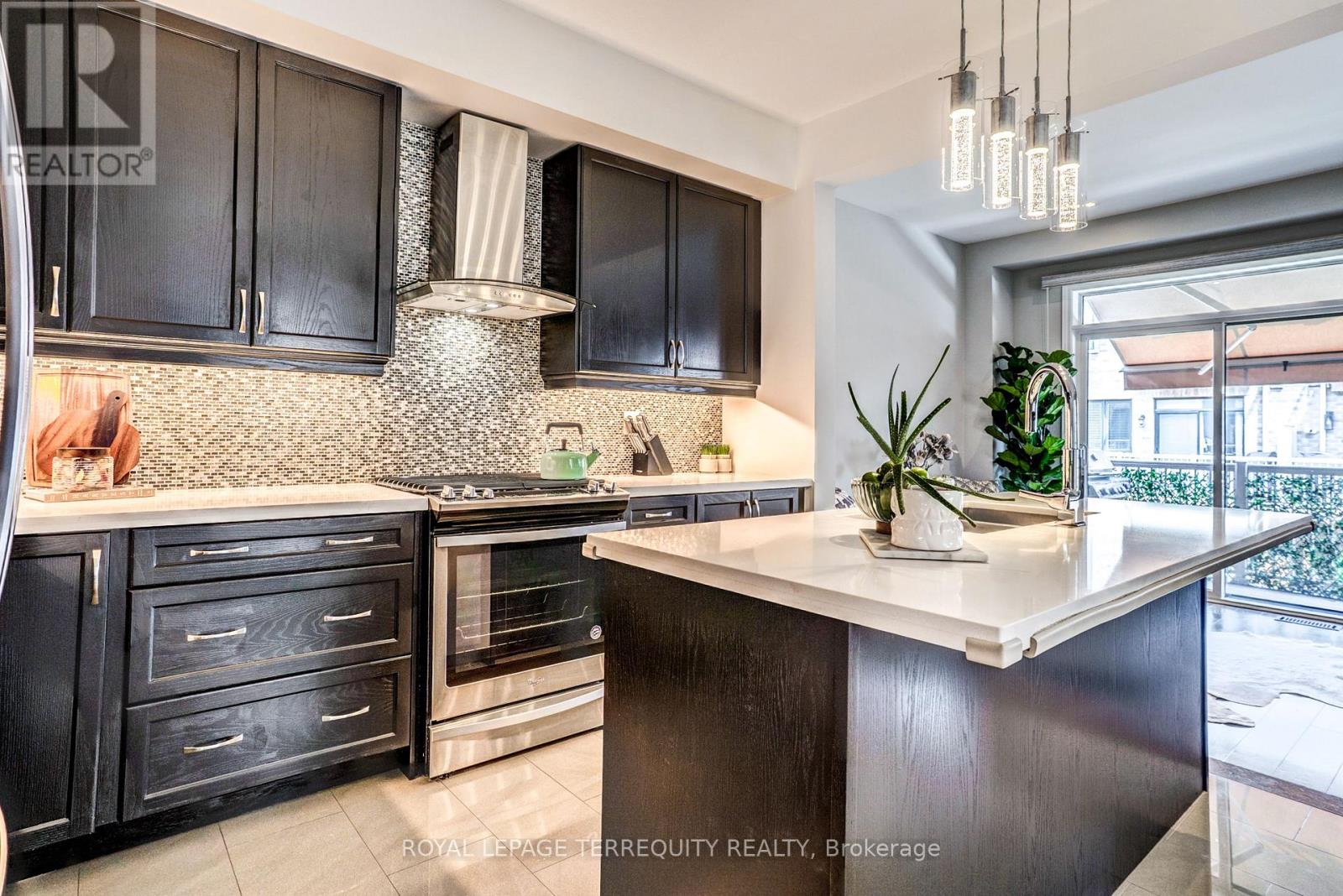 27 - 132 Thomas Fisher Drive, Toronto, Ontario  M8Z 0E4 - Photo 13 - W13516720