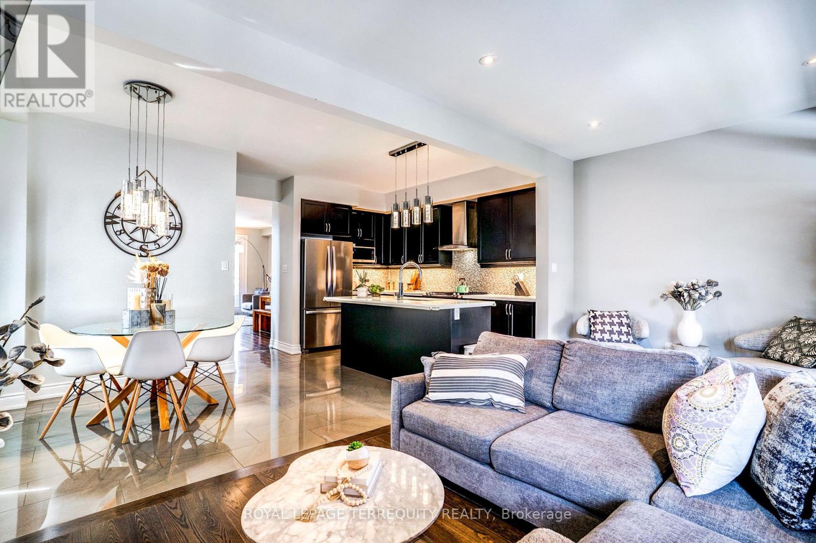 27 - 132 Thomas Fisher Drive, Toronto, Ontario  M8Z 0E4 - Photo 17 - W13516720