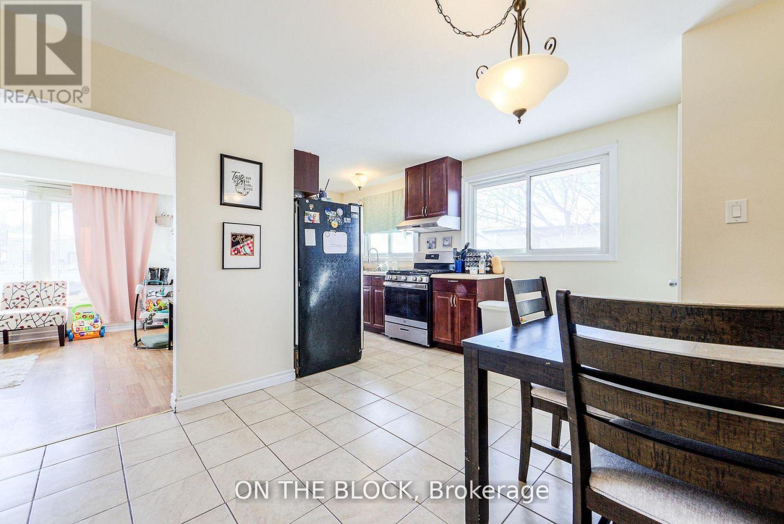 Upper - 151 Nugent Drive, Hamilton, Ontario L8H 2N3 - Photo 8 - X13516690