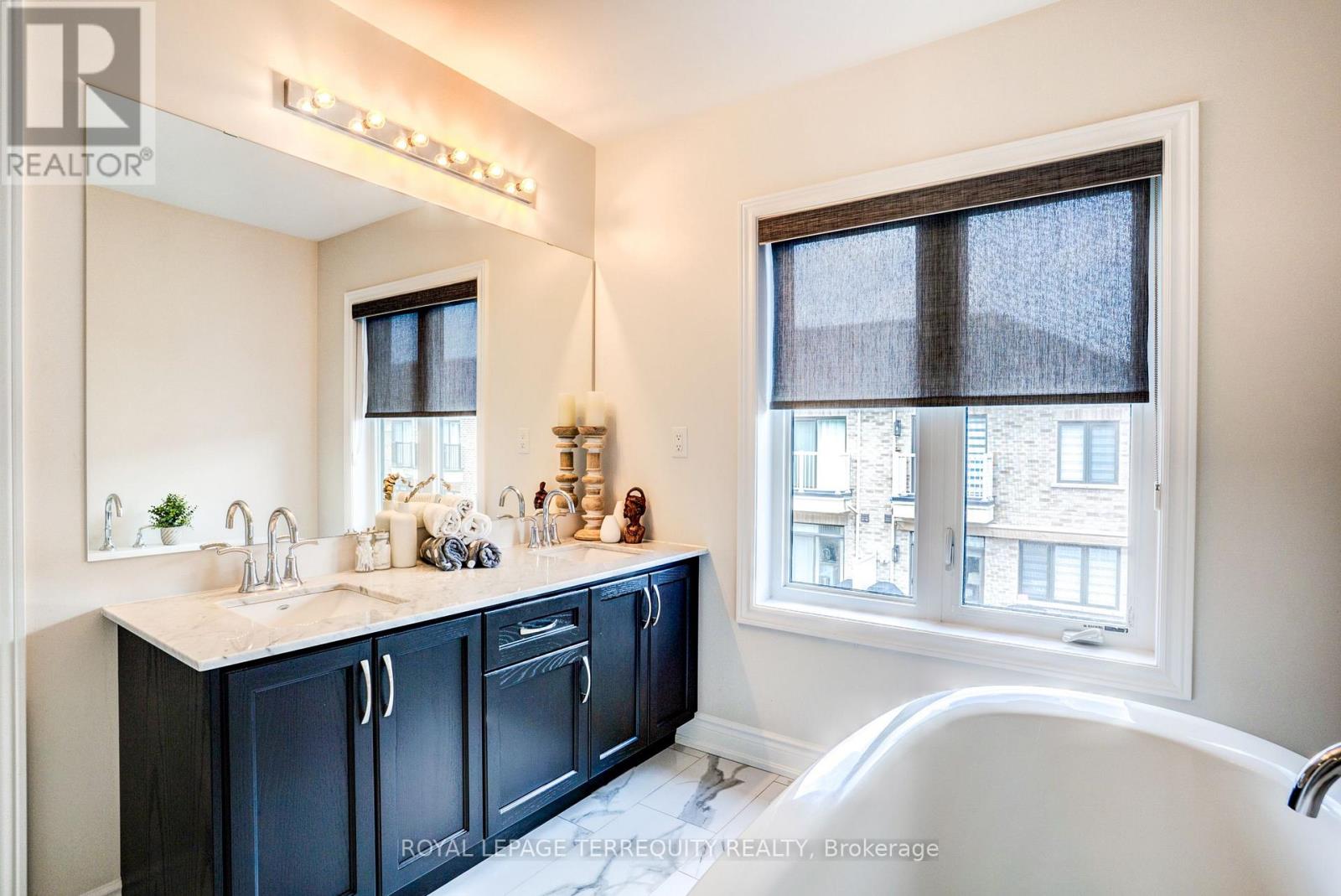 27 - 132 Thomas Fisher Drive, Toronto, Ontario  M8Z 0E4 - Photo 23 - W13516720