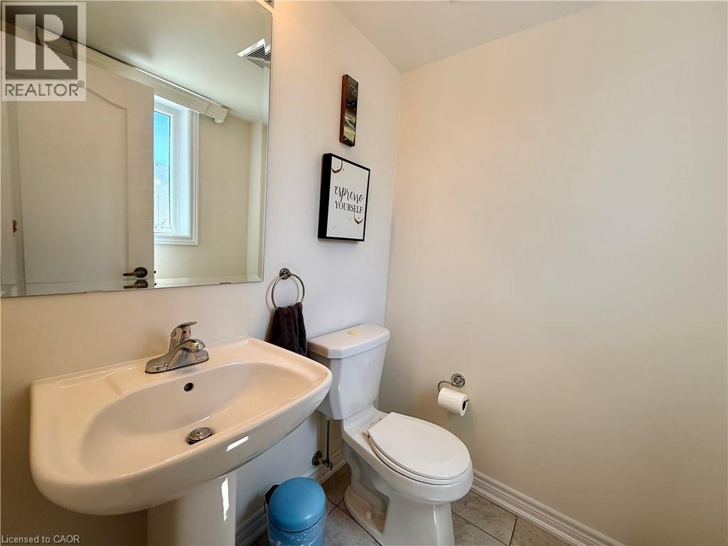 146 Watson Parkway, Guelph, Ontario N1E 0P6 - Photo 24 - 40844559