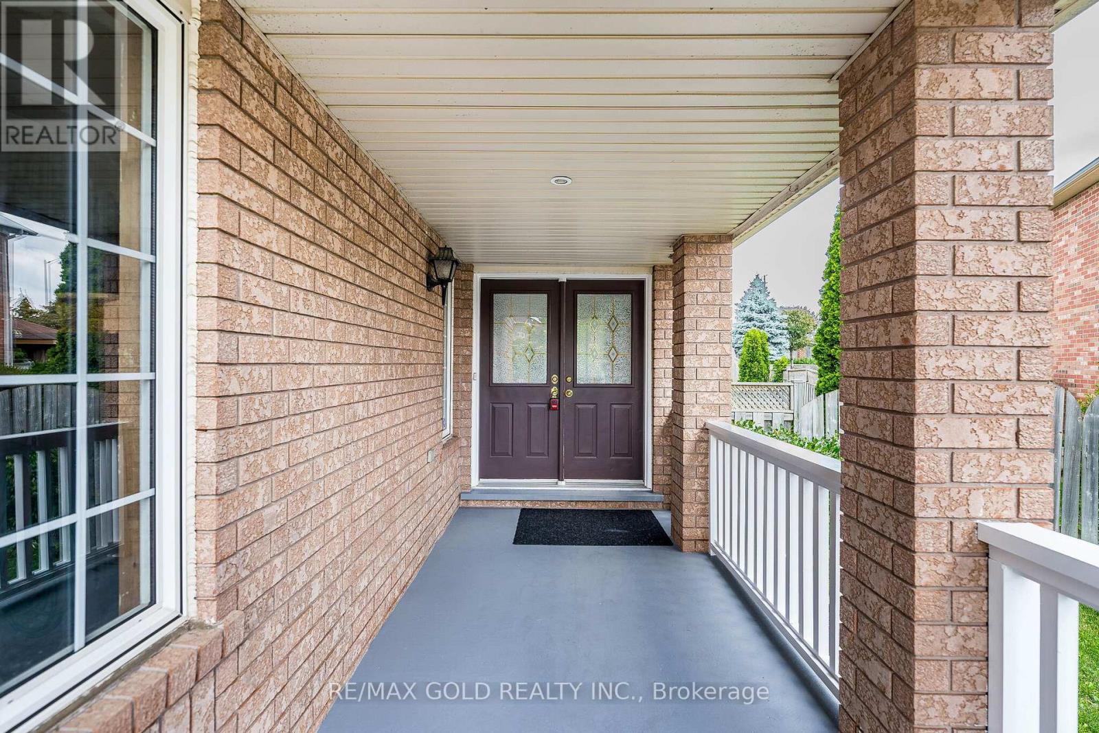 76 Secord Crescent, Brampton, Ontario L6X 4Y8 - Photo 7 - W13508444