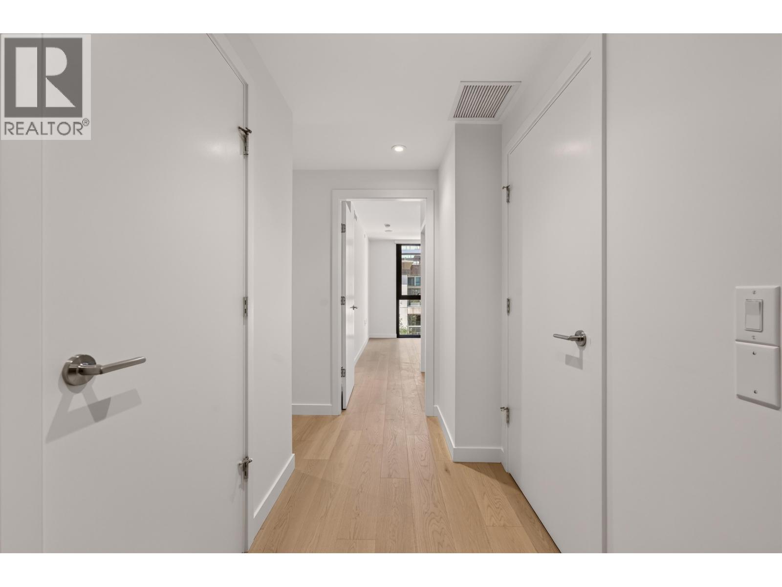 302 1526 W 6th Avenue, Vancouver, British Columbia  V6J 0J9 - Photo 11 - R3142278
