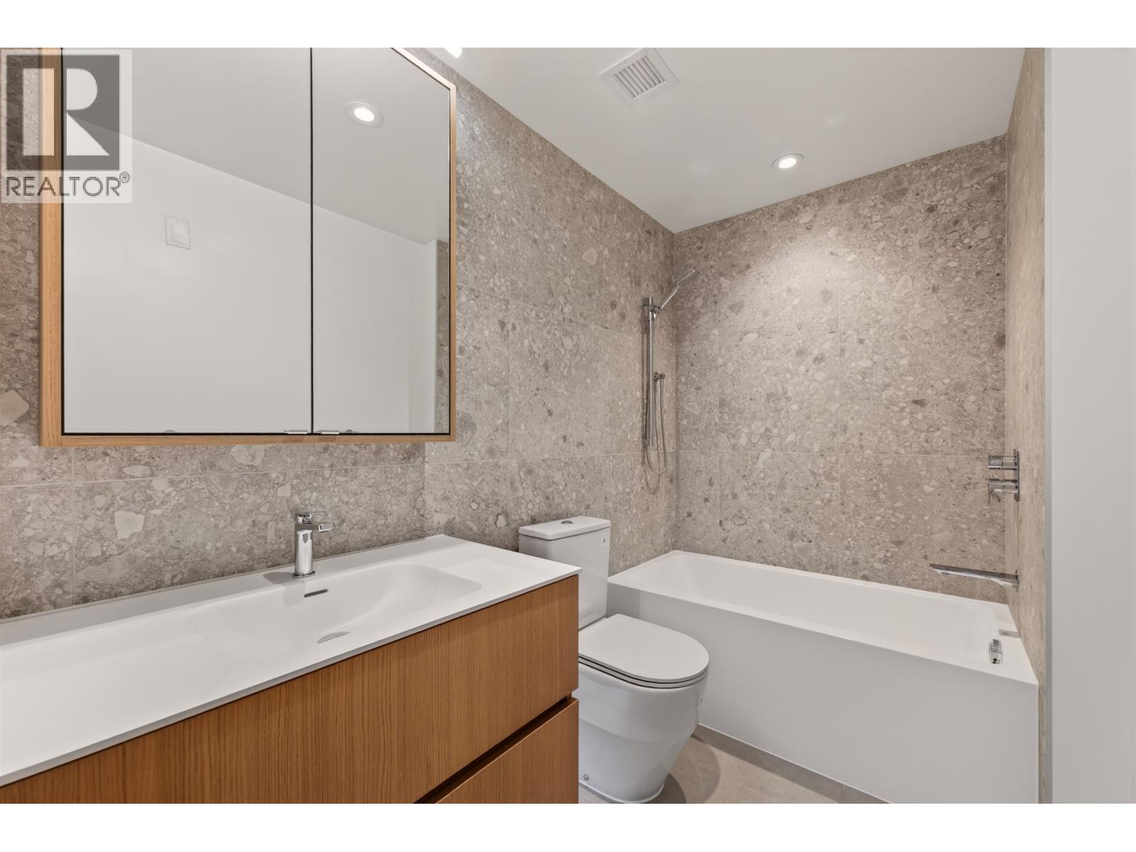302 1526 W 6th Avenue, Vancouver, British Columbia  V6J 0J9 - Photo 34 - R3142278