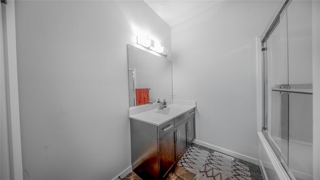 167 Atlas Crescent, Winnipeg, Manitoba  R2V 5B8 - Photo 31 - 202615538