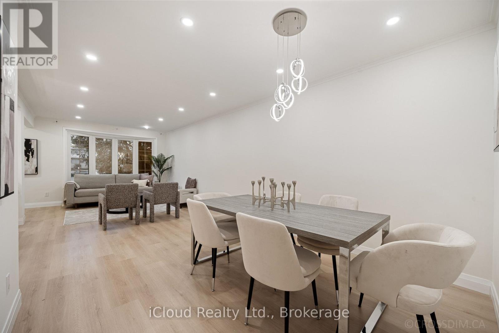 107 BAYVIEW PARKWAY, Newmarket, Ontario