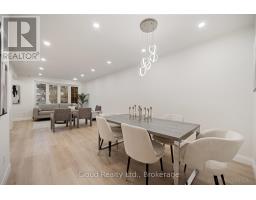107 BAYVIEW PARKWAY, Newmarket, Ontario