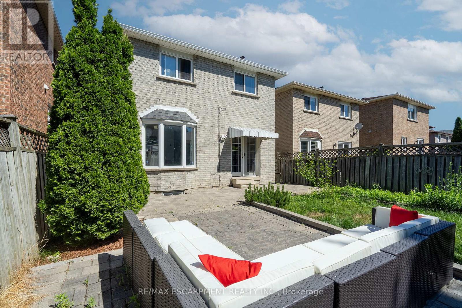 234 Lech Walesa Drive, Mississauga, Ontario  L5B 3H3 - Photo 16 - W13516812