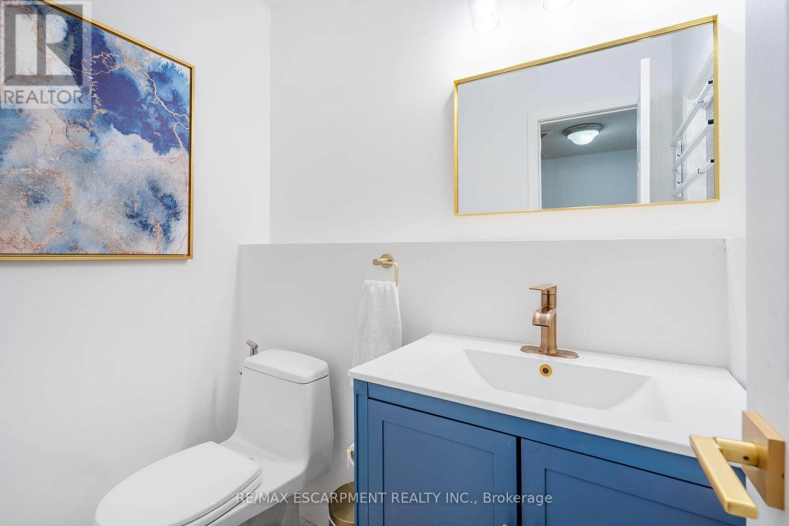 234 Lech Walesa Drive, Mississauga, Ontario  L5B 3H3 - Photo 9 - W13516812