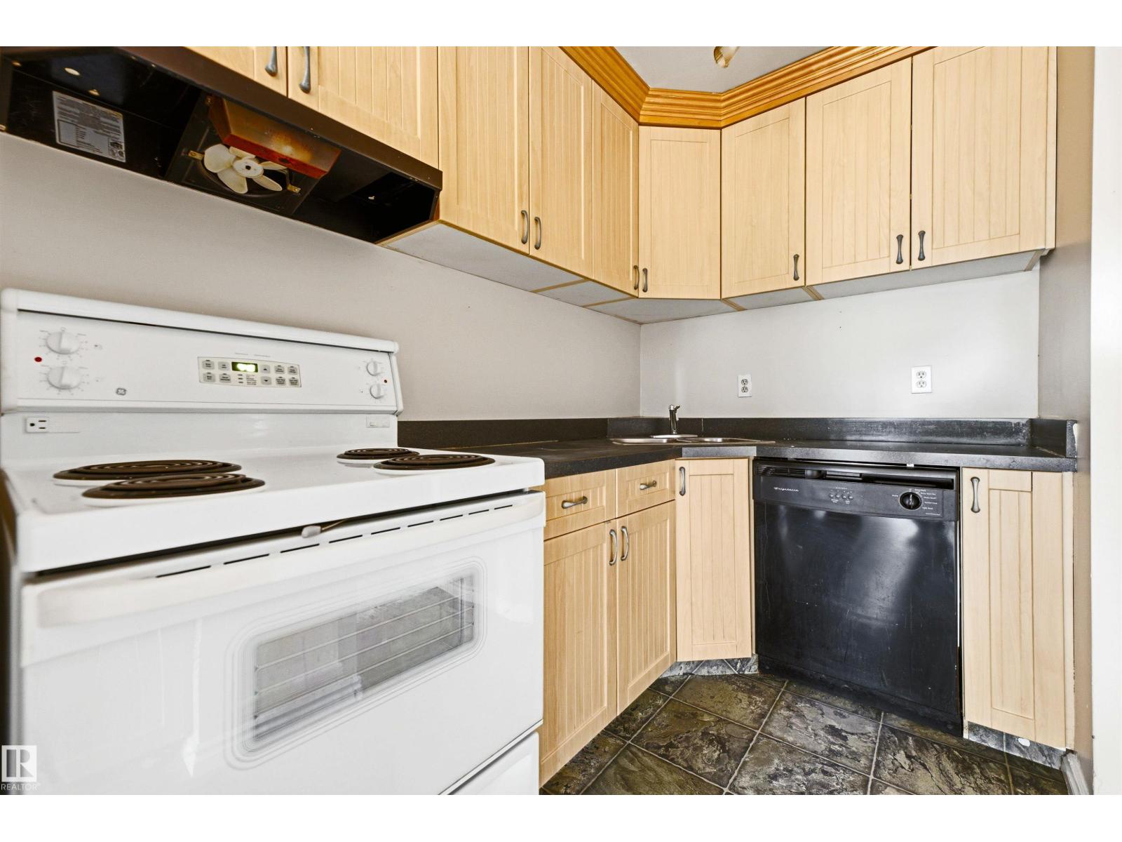 2345 139 Av NW, Edmonton, Alberta  T5Y 1S1 - Photo 20 - E4496828