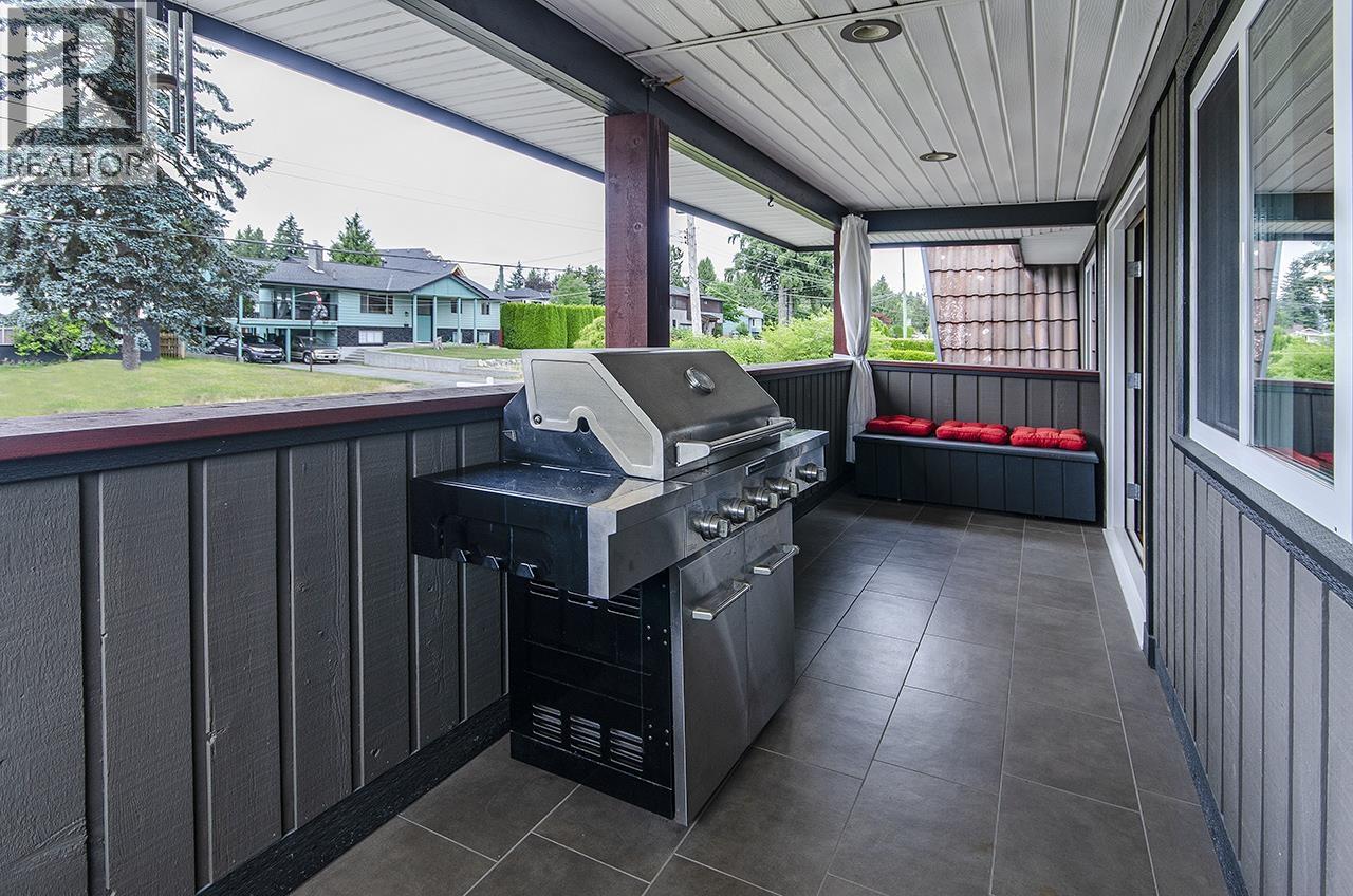 667 Colinet Street, Coquitlam, British Columbia  V3J 4X3 - Photo 10 - R3140933