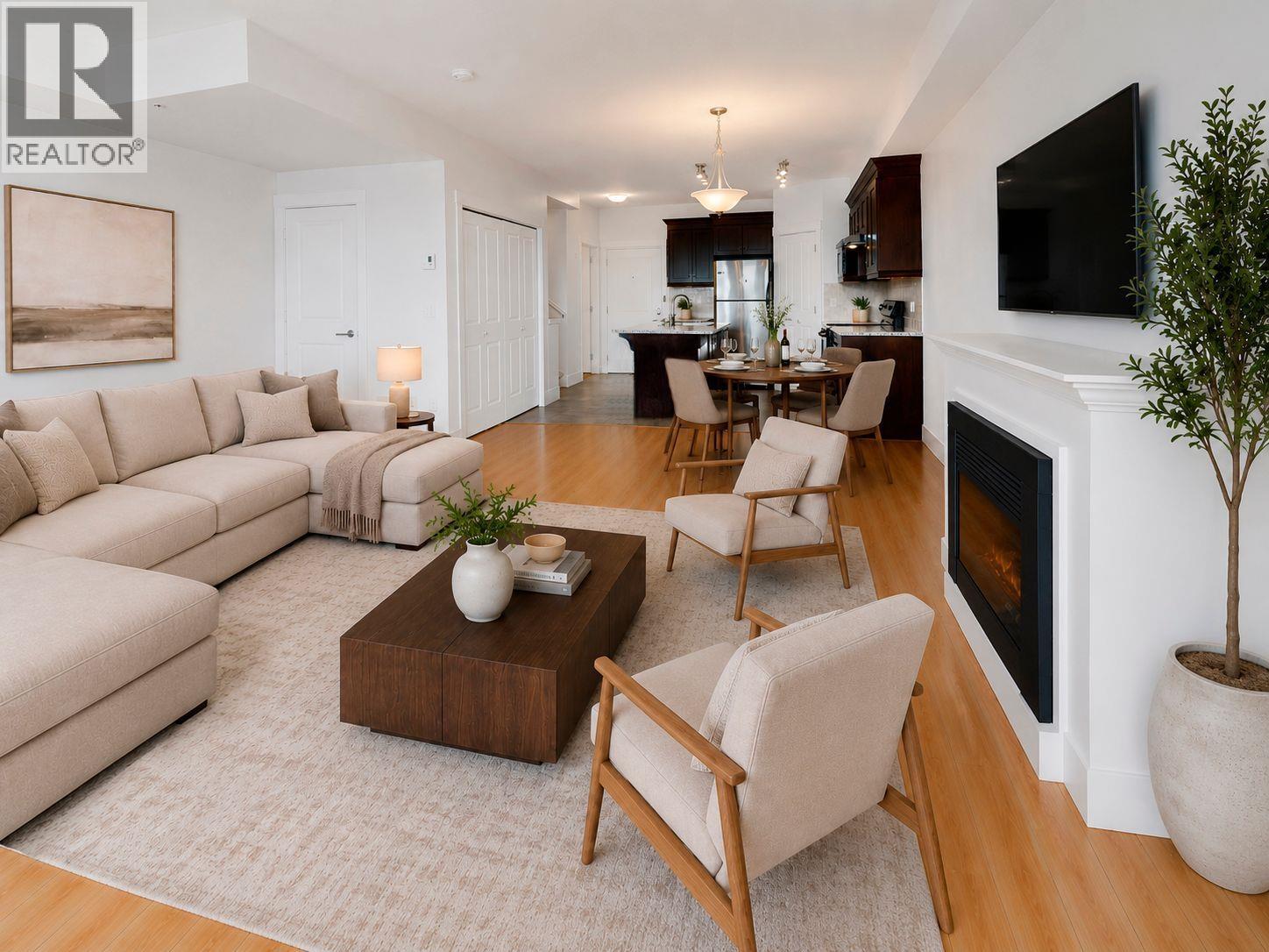 205 7908 Graham Avenue, Burnaby, British Columbia  V3N 1V9 - Photo 2 - R3142182