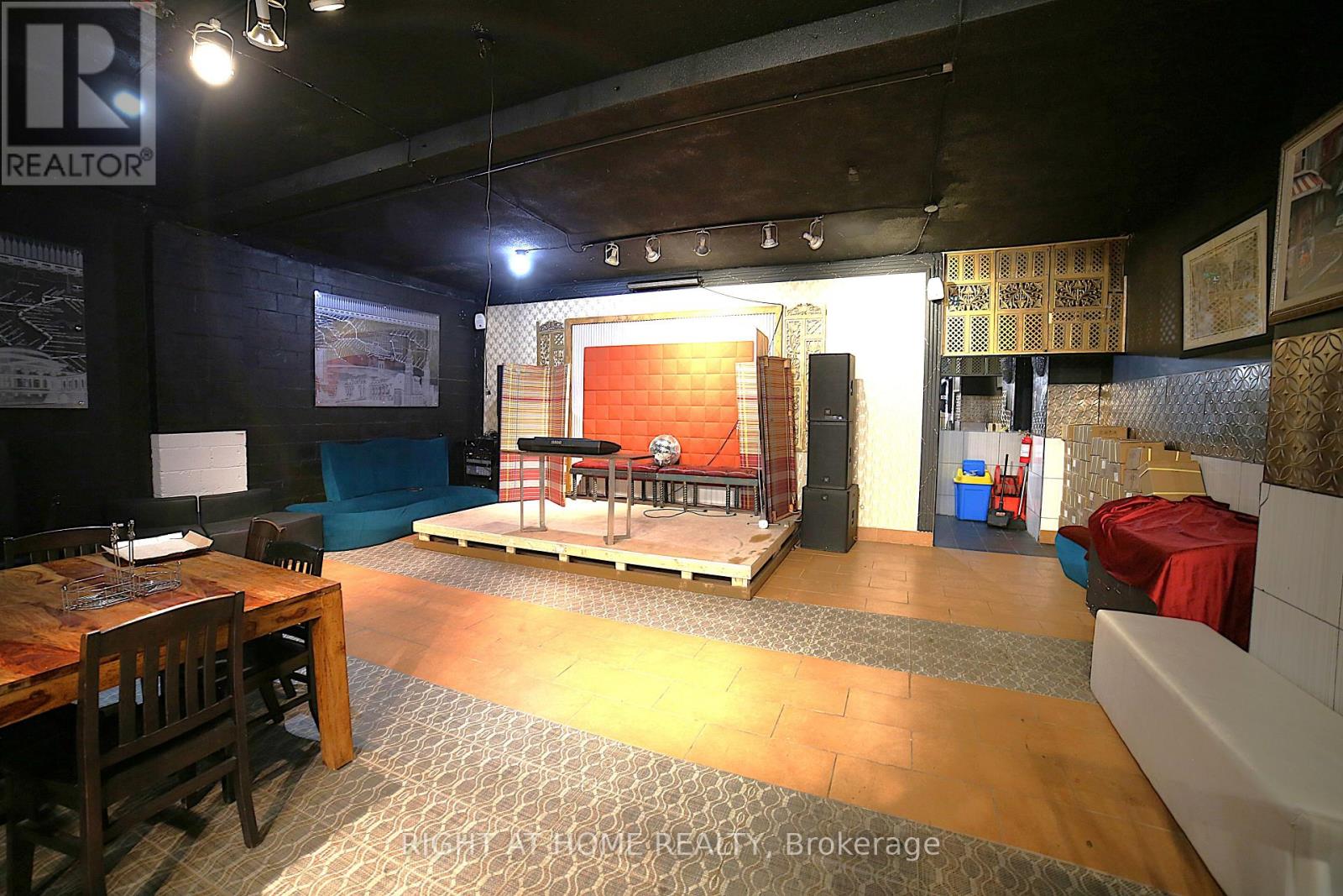 242 Parliament Street, Toronto, Ontario M5A 3A4 - Photo 14 - C13503400