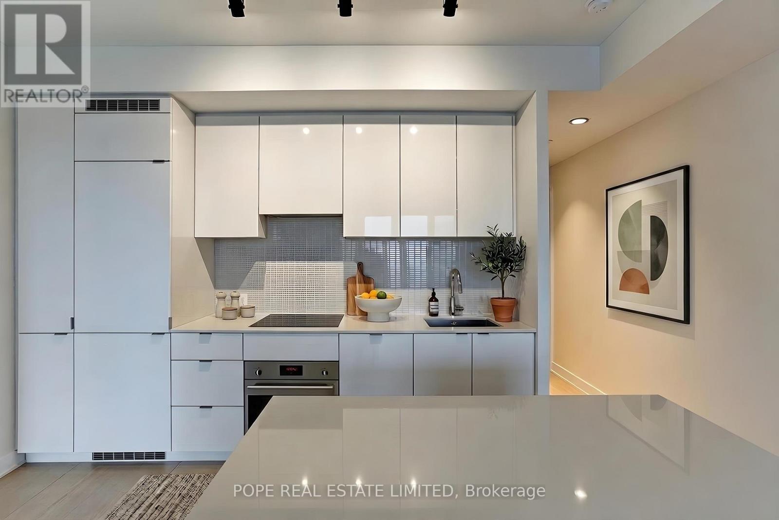 2112 - 7 Grenville Street, Toronto, Ontario  M4Y 1A1 - Photo 2 - C13516894