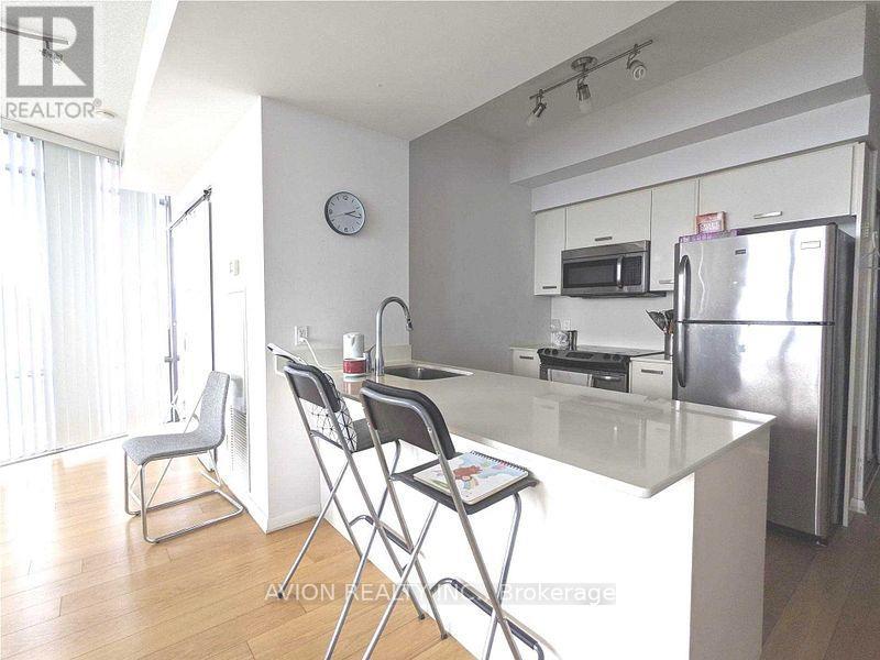 4503 - 832 Bay Street, Toronto, Ontario  M5S 1Z6 - Photo 3 - C13516916