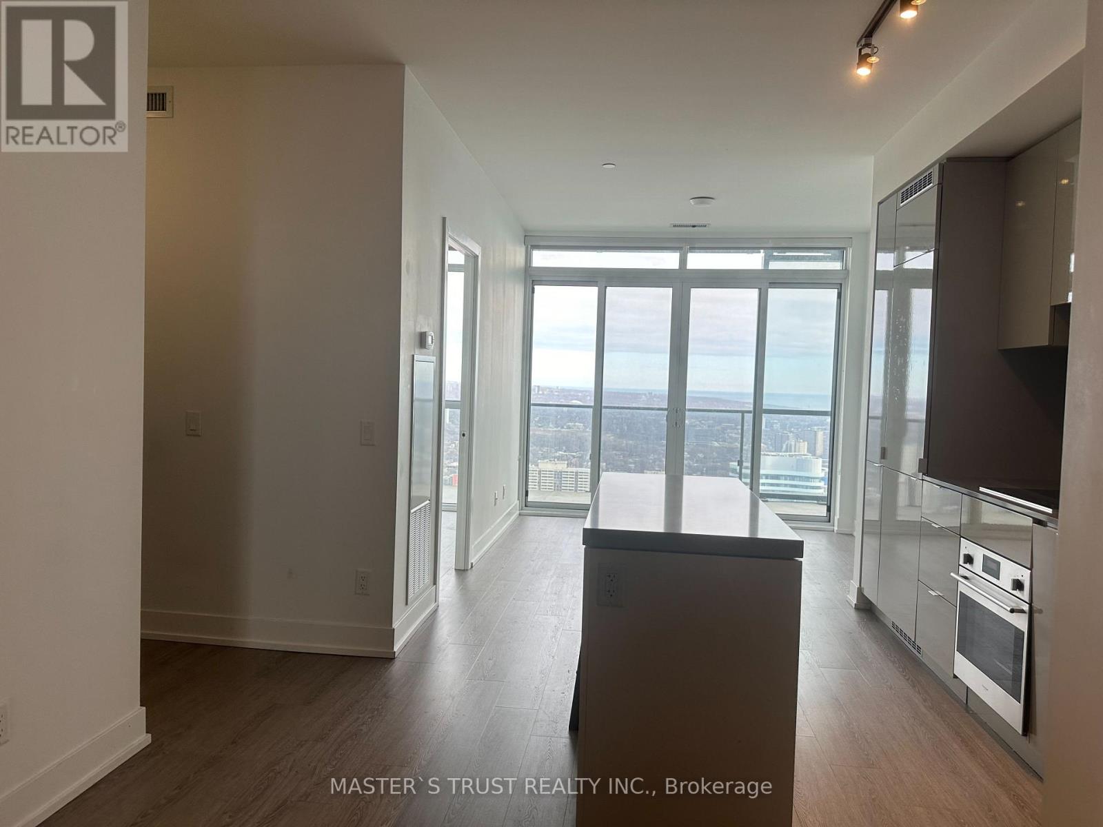 5806 - 7 Grenville Street, Toronto, Ontario  M4Y 0E9 - Photo 2 - C13516924